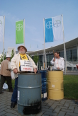 Imkerprotest bei Bayer Hauptversammlung